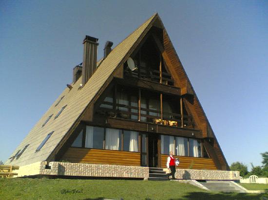 Galerija 27